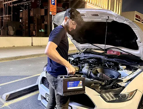 Mobile Car Battery Replacement Dubai - iTyreCare
